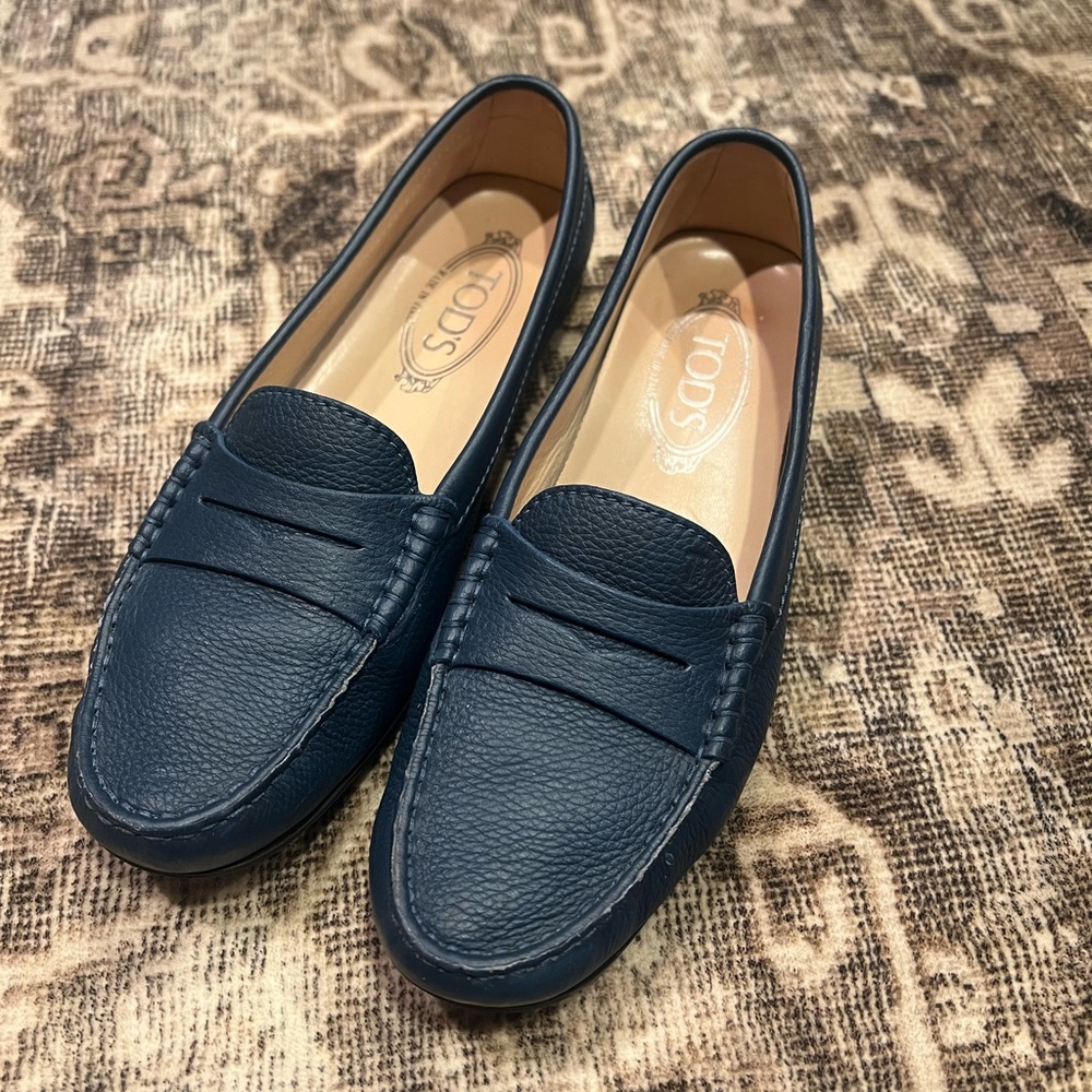 Tod's Women's Navy Leather Loafers